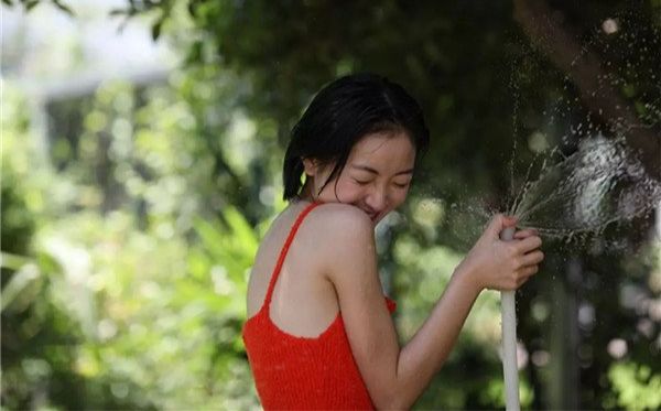 Photoshop简单调出人像复古胶片效果